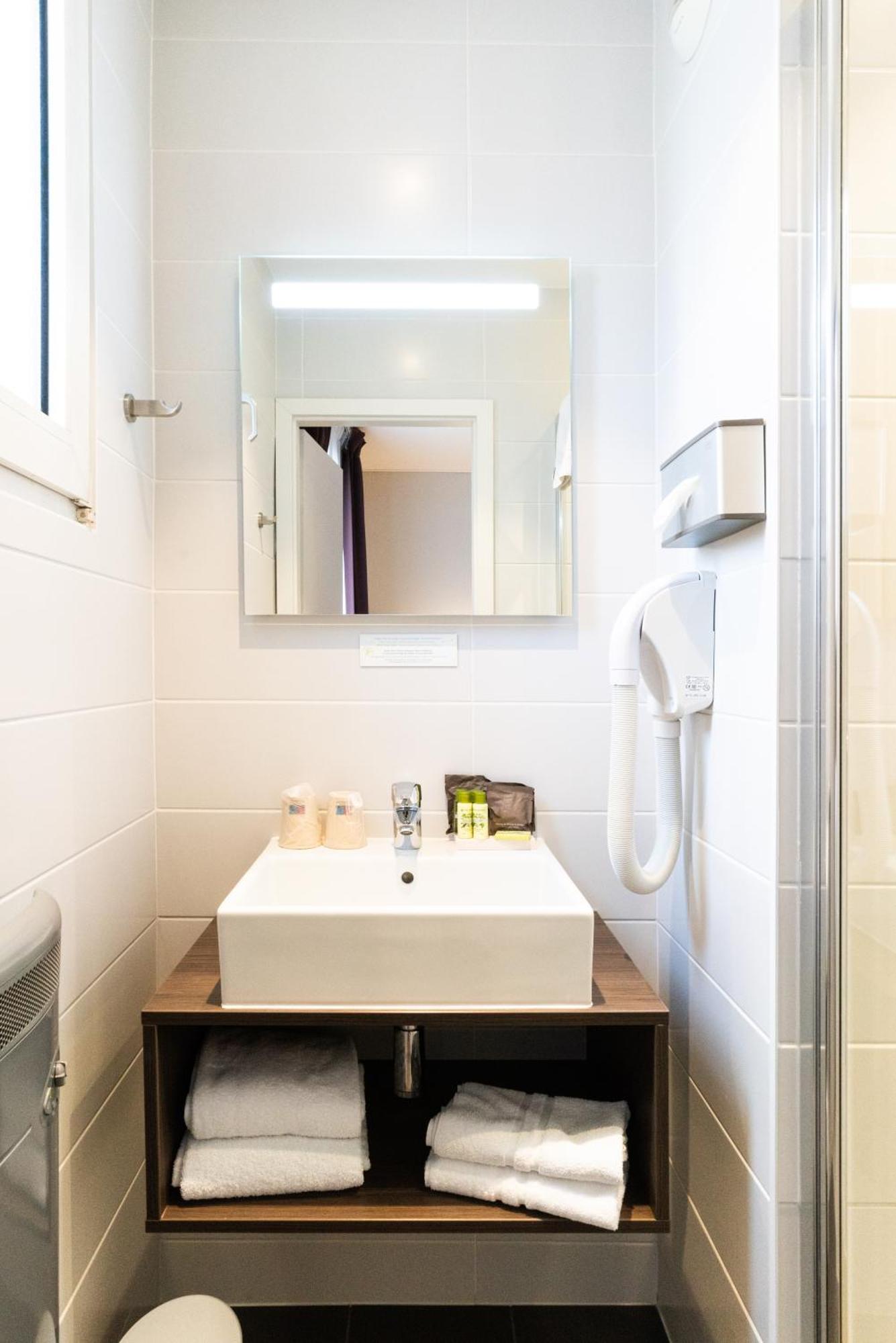 Double or Twin Comfort Room